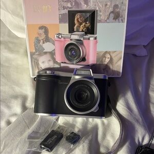 Digital Camera - Black ausek LK-013. Entry level point and shoot